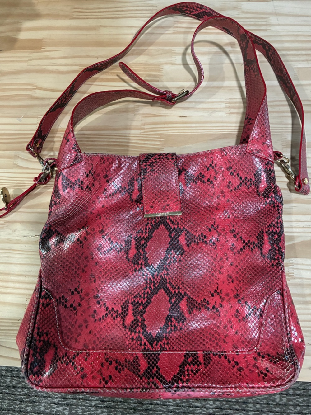 Jenrigo Italian leather Red Snake-Print Shoulder Bag with Adjustable Strap